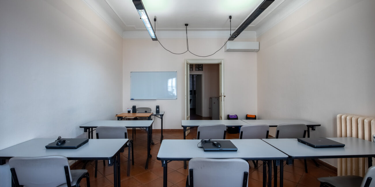 spazio macchi aula per corsi numero 10