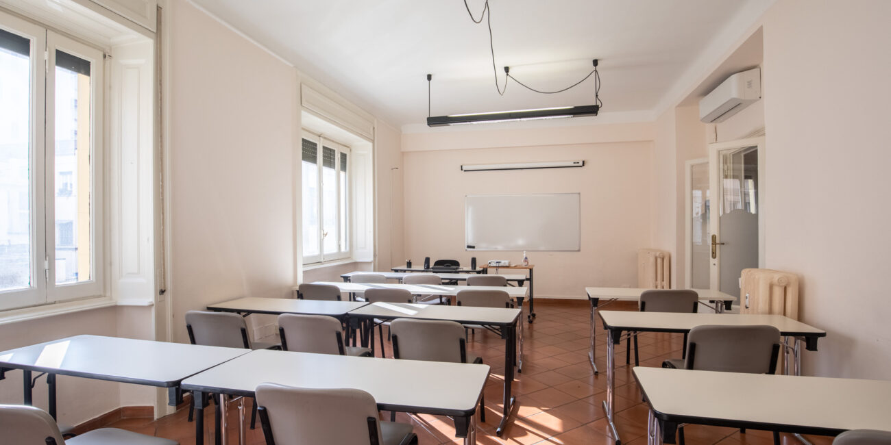 spazio macchi aula per corsi numero 9