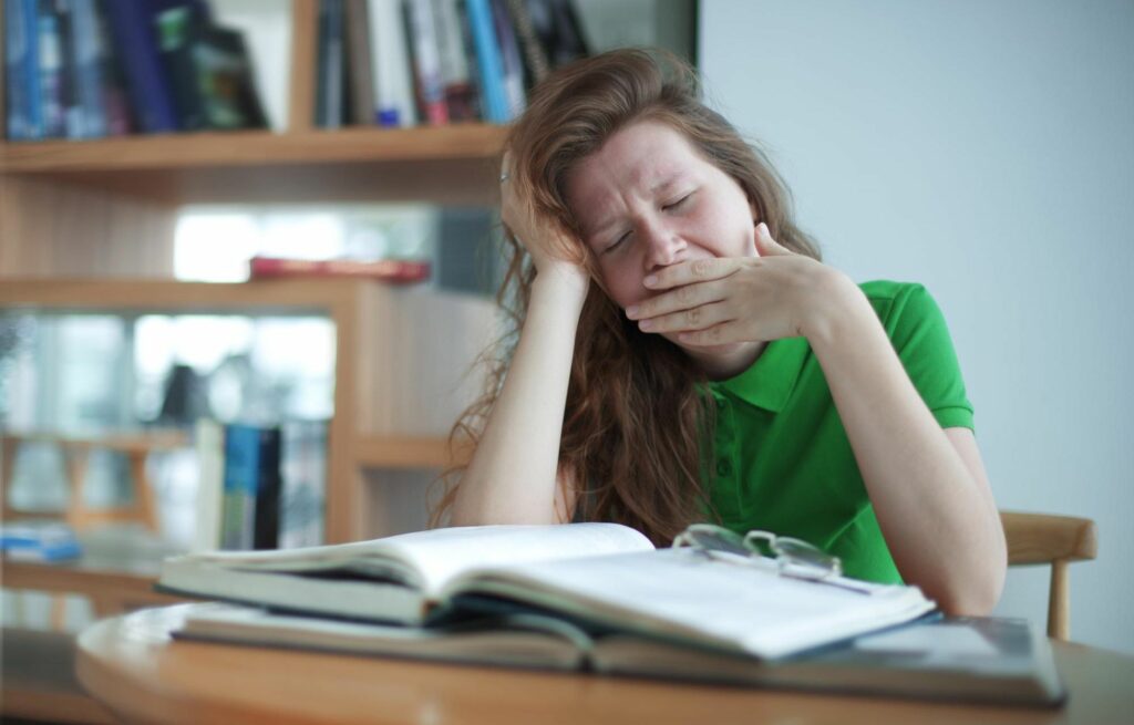 Mantenere l'attenzione degli studenti durante i corsi in aula 10 strategie efficaci